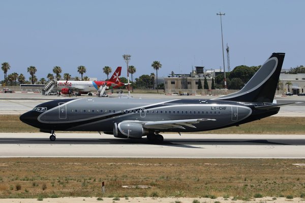 Scopri le distinzioni chiave tra noleggio auto locale e internazionale in italia